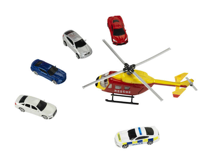 klein Parkhaus BOSCH Car Service Mega Universe